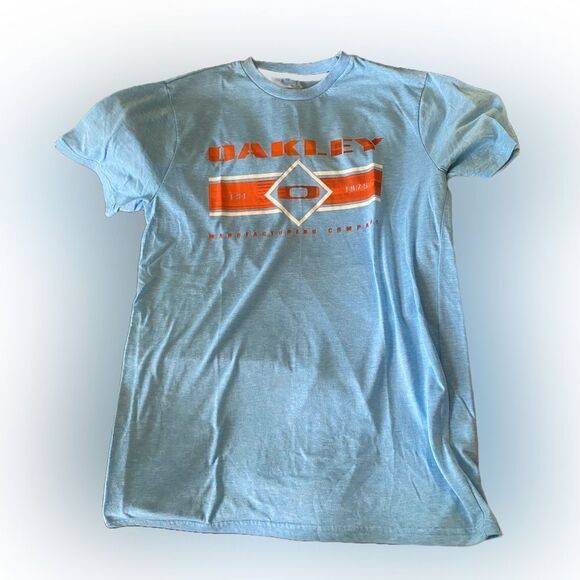 Oakley Tshirt  - Picture 1 of 2
